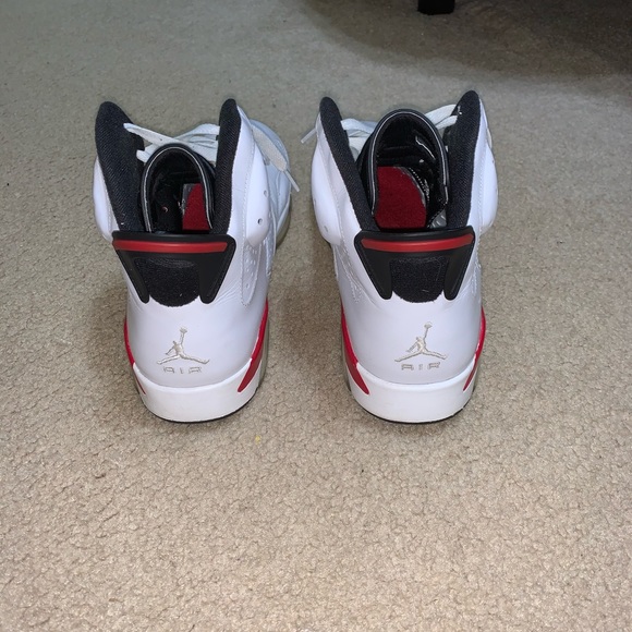 Jordan’s - Picture 5 of 5